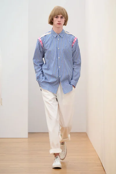 Look 30